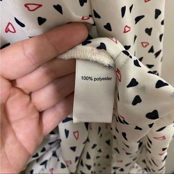 Maurice’s chiffon blouse with contrast trim and slit sleeves in heart print - Picture 8 of 8